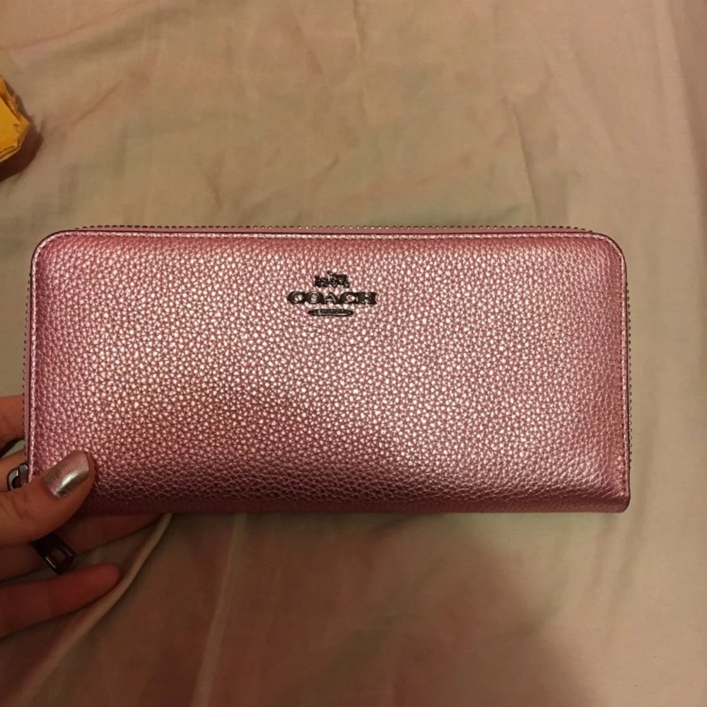 Coach accordion zip wallet